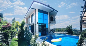 Villa15 Lodge, Five-Star Stay 5BD 5-5BA Beach Access Villa with Pool , Gym, Sauna, Alfresco Dining & Garden